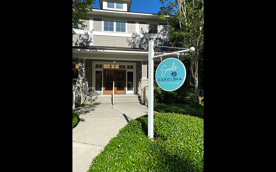 Front entrance of the Mount Pleasant South Carolina dental office of Virginia Gregory, DMD